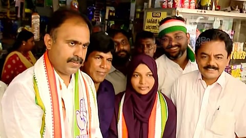 "ഒപ്പമുണ്ടെന്ന് പറയുന്നതല്ലാതെ നീതി ലഭിച്ചില്ല"; ആറന്മുളയിൽ അബിന്‍ വര്‍ക്കിയുടെ പ്രചാരണത്തിനെത്തി ചികിത്സാപ്പിഴവിന് ഇരയായ ഹർഷിന