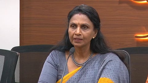 "തീ കൊണ്ട് കളിക്കുന്ന പൂരങ്ങൾ വേണോ?"; ഉത്സവ ആഘോഷങ്ങളിൽ പുനർവിചിന്തനം വേണമെന്ന് ആർ. ശ്രീലേഖ