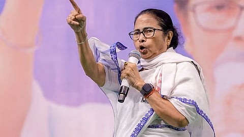 Retired officials appointed by Mamata Banerjee banned from offices