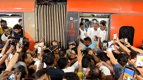 "മുഖ്യമന്ത്രീ... കീ...ജയ്";  എറണാകുളത്ത് വി.ഡി. സതീശന് വൻ സ്വീകരണം