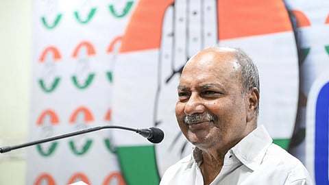 പരാജയ കാരണം അഹന്ത, ഇടതുപക്ഷം തകർന്നടിയണം എന്ന ആഗ്രഹമില്ല, മതേതര കേരളത്തിനത് നല്ലതല്ല: എ.കെ. ആന്റണി