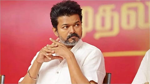 വിജയ്ക്ക് തിരിച്ചടി; ഭൂരിപക്ഷം തെളിയിക്കാനായില്ല,  
സത്യപ്രതിജ്ഞ അനിശ്ചിതത്വത്തിൽ