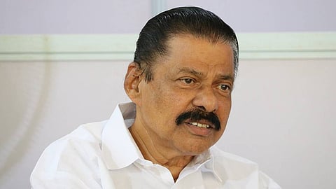 എം.വി. ഗോവിന്ദൻ്റെ പ്രതികരണങ്ങൾ ജനങ്ങളെ കളിയാക്കുന്നത്, ധാർഷ്ട്യവും ശരീരഭാഷയും അവമതിപ്പുണ്ടാക്കി; കണ്ണൂർ, കോഴിക്കോട് ജില്ലാ നേതൃയോഗങ്ങളിൽ രൂക്ഷ വിമർശനം