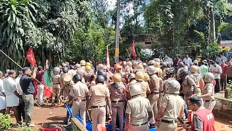 Minister orders suspension of Pariyath Kavu eviction