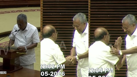 ഹസ്തദാനം ചെയ്തും തോളിൽ തട്ടിയും അഭിവാദ്യം; രാഷ്‌ട്രീയ കേരളത്തിന് സ്നേഹക്കാഴ്ചയായി 
പിണറായിയും ജി. സുധാകരനും