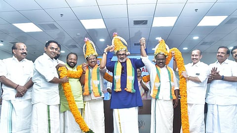 ബിജെപി  നേതൃത്വം 