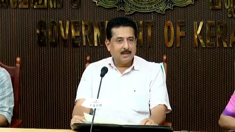 പ്ലസ് ടു പരീക്ഷാഫലം പ്രഖ്യാപിച്ചു; ഉപരിപഠനത്തിന് അർഹത നേടി 2,09, 398 വിദ്യാർഥികൾ, വിജയ ശതമാനം    77.97    