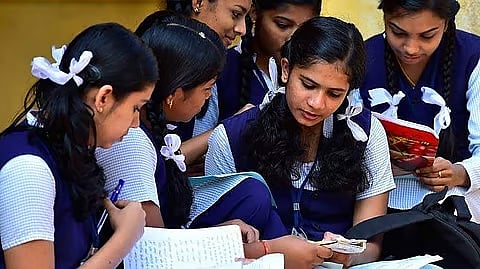പ്ലസ് ടു പരീക്ഷാഫലം ഇന്ന്; മാർക്കറിയാൻ ഈ വെബ്‌സൈറ്റുകൾ സന്ദർശിക്കാം..