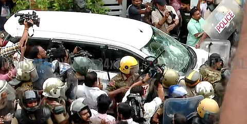"ഒന്നും കിട്ടിയില്ല," എഴുതി നൽകി ഇഡി; പിണറായിയുടെയും റിയാസിൻ്റെയും വീട്ടിലെ റെയ്ഡ് പൂര്‍ത്തിയായി