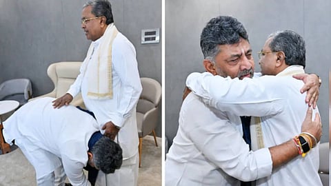Dk Sivakumar touch  Siddaramaiah His Feet