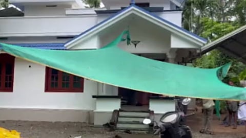 കോൺഗ്രസ് നേതാവിൻ്റെ വീട്ടിൽ വച്ച് ജീവനൊടുക്കാൻ ശ്രമിച്ച വയോധികന് ദാരുണാന്ത്യം