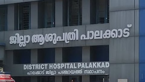 ഫൊറൻസിക് സർജൻ ഇല്ലാതെ പാലക്കാട് ജില്ലാ ആശുപത്രി; പ്രതിസന്ധിയിലായി പോസ്റ്റുമോർട്ടം