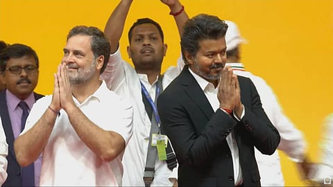"ബിജെപിയെ നേരിട്ട് എതിര്‍ക്കാനുള്ള പ്രയാസം, അല്ലാതെന്ത്"; ടിവികെയെ പരിഹസിച്ച് ഡിഎംകെ 