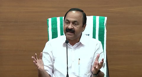 സ്ത്രീകളുടെ സൗജന്യയാത്രയ്ക്ക് പേര് 'പ്രിയദർശിനി'; ജൂൺ 15 മുതൽ ഓർഡിനറി ബസുകളിൽ നടപ്പിലാക്കുമെന്ന് മുഖ്യമന്ത്രി 