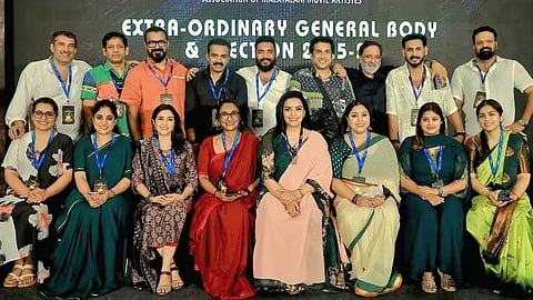 'അമ്മ'യിലെ തർക്കം; ഭരണസമിതി രാജിവച്ചു