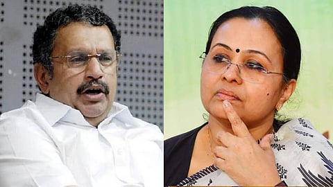 "30 ദിവസത്തിനിടെ കേരളത്തിൽ പനി ബാധിച്ച് മരിച്ചത് 87 പേർ, വിടുവായത്തം നിർത്തി വകുപ്പിനെ നയിക്കൂ"; മുരളീധരന് വീണയുടെ മറുപടി