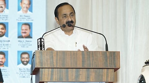 യൂ ടേൺ അടിക്കുമോ? മദ്യ നികുതി ഇളവിൽ
കോൺഗ്രസിനുള്ളിലും അതൃപ്തി