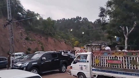 പാക് അധീന കശ്മീരിലെ പ്രതിഷേധം; താമസക്കാർക്ക് ഭക്ഷണവും മരുന്നും നിഷേധിക്കുന്നു