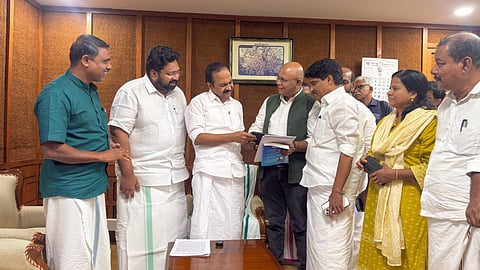 വയനാട് ലിറ്ററേച്ചർ ഫെസ്റ്റിവൽ; വെബ്‌സൈറ്റ് പ്രകാശനം നിർവഹിച്ച് മുഖ്യമന്ത്രി