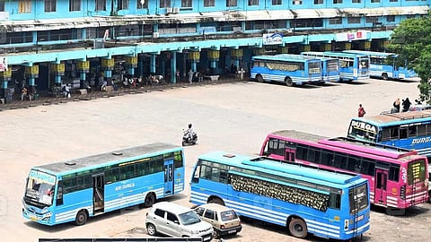 'സര്‍ക്കാര്‍ സംരക്ഷിക്കണം'; നാളെ മൂന്ന് ജില്ലകളില്‍ സ്വകാര്യ ബസ് പണിമുടക്ക്