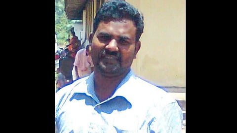 നെഞ്ചുവേദന ഉണ്ടെന്ന് പറഞ്ഞിട്ടും ക്യൂവിൽ നിർത്തി; നെയ്യാറ്റിൻകരയിൽ രോഗി കുഴഞ്ഞുവീണ് മരിച്ചു 