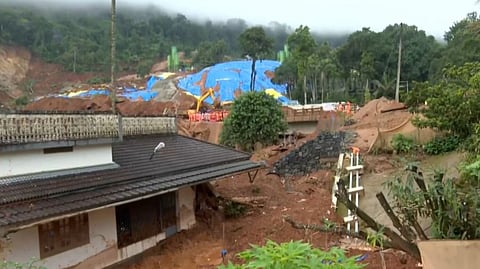 കള്ളാടിയിലെ മണ്ണിടിച്ചിലിൻ്റെ ദൃശ്യങ്ങൾ