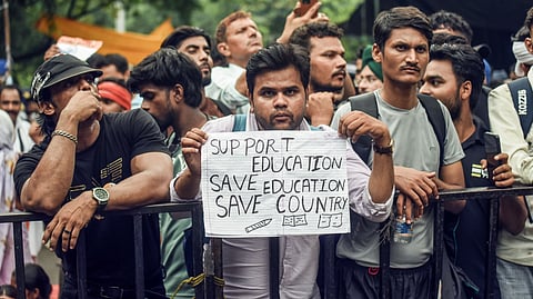 സമരത്തില്‍ ഉലഞ്ഞ് കേന്ദ്രം; എൻടിഎ ഉടച്ചുവാര്‍ക്കുന്നു, 47 ഉദ്യോഗസ്ഥരെ പിരിച്ചുവിട്ടു