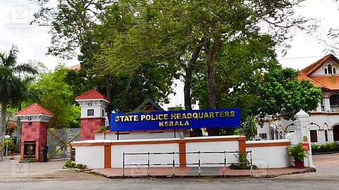 പൊലീസ് സ്റ്റേഷൻ ദത്തെടുക്കൽ;
ഉത്തരവ് പിൻവലിച്ച് ഡിജിപി