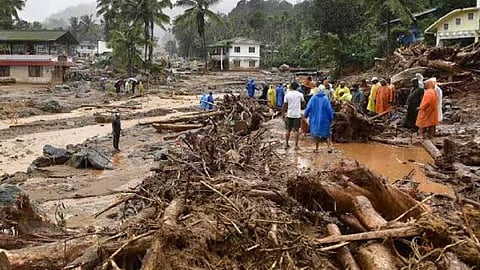 Uyirup's help for students affected by the Wayanad disaster