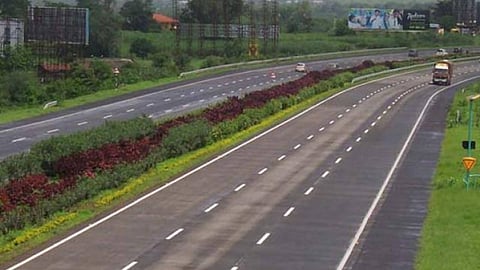 Protest against setting up a toll plaza at Mailampulli
