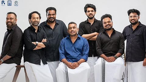 അണിയറയിലെ വിജയശിൽപ്പികൾ; 300 കോടിയും കടന്ന് 'ബെത്ലഹേം കുടുംബ യൂണിറ്റ്', വേറിട്ട പോസ്റ്ററുമായി ഭാവന സ്റ്റുഡിയോസ് 