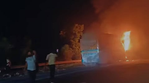 Tourist bus caught fire in Greater Noida, nine people died