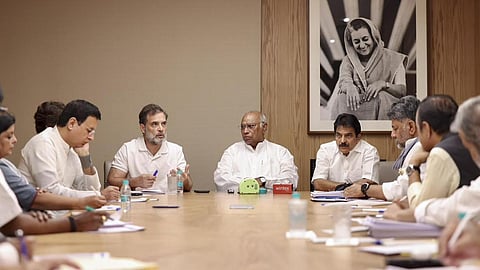 വിദ്യാഭ്യാസ മേഖലയില്‍ ആർഎസ്‌എസ് അജണ്ട ചെറുക്കണം, സ്വയം മാതൃകയാകണം;  സംസ്ഥാനങ്ങൾക്ക് നിർദേശം നൽകി കോണ്‍ഗ്രസ്