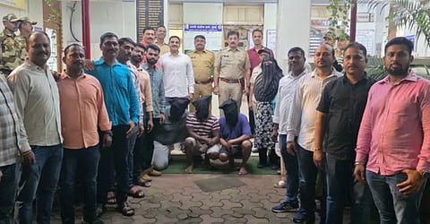 A 9-member gang posing as Income Tax officials raided a Mumbai businessman's office demanding ₹1 crore. Read how a glaring procedural slip-up led to the arrest of 10 people, including serving I-T staff.