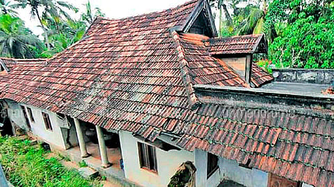 Death in the Koodathil family; caretaker Raveendran Nair arrested