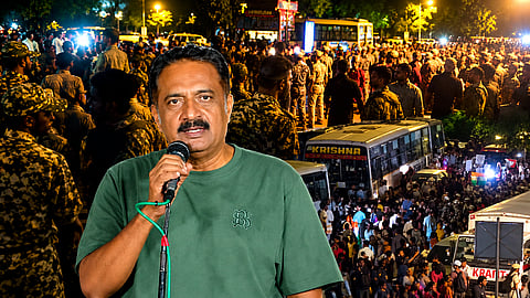 "കുട്ടിക്കാലത്ത് മുതലയെ പിടിച്ചിട്ടുണ്ടെന്ന് പറഞ്ഞ മോദിക്ക് ഇപ്പോൾ പാറ്റകളെ പേടി": ആഞ്ഞടിച്ച് പ്രകാശ് രാജ് 
