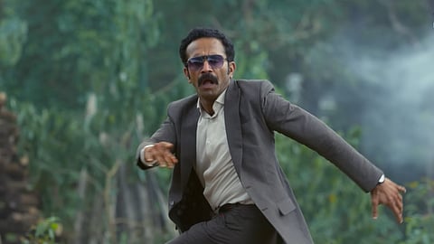 'അടിനാശം വെള്ളപ്പൊക്കം' സിനിമയിൽ ഷൈൻ ടോം ചാക്കോ