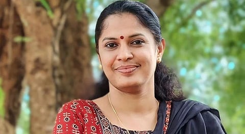 കരാറുകൾ നൽകിയതിൽ അഴിമതിയെന്ന് പരാതി; പി.പി. ദിവ്യയ്ക്ക് എതിരെ വിജിലൻസ് അന്വേഷണം