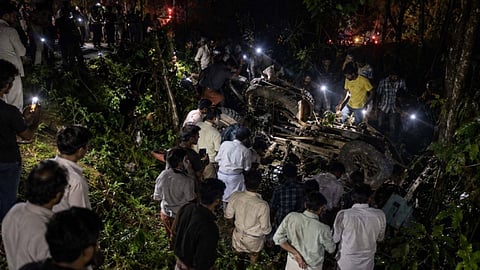 കക്കാടംപൊയിലില്‍ ജീപ്പ് താഴ്ചയിലേക്ക് മറിഞ്ഞു; ഒരു മരണം; 7 പേര്‍ ആശുപത്രിയില്‍ 