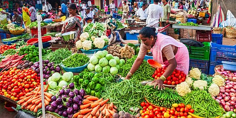 വിലക്കയറ്റം; വെല്ലുവിളിയായി വേനലും മഴയും, പ്രതിരോധിക്കുമോ കേന്ദ്രം?