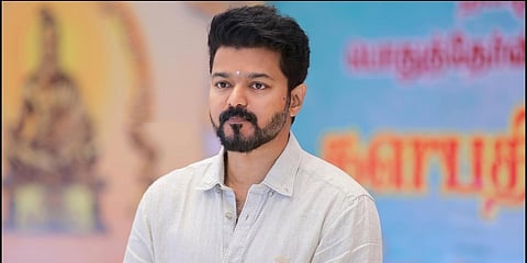 'നെഞ്ചിൽ കുടിയിറുക്കും മനിതന്‍'; സിനിമയിലും ജീവിതത്തിലും അടിമുടി പൊളിറ്റിക്കലായ ഇളയ ദളപതി