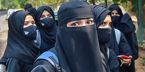 കോളേജിലെ ഹിജാബ് വിലക്ക്;  വിദ്യാര്‍ഥിനികളുടെ ഹര്‍ജി തള്ളി  ബോംബെ ഹൈക്കോടതി