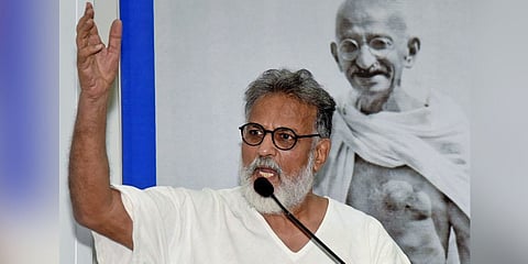 അനീതിക്കെതിരായ പോരാട്ടം സാമുഹ്യ മാധ്യമങ്ങളില്‍ ഒതുങ്ങുന്നു; അന്ന് സോഷ്യല്‍ മീഡിയ ഉണ്ടായിരുന്നെങ്കില്‍ ഗാന്ധിക്ക് അഞ്ച് മില്യണ്‍ ഫോളേവേഴ്സ് ഉണ്ടായേനെ: തുഷാര്‍ ഗാന്ധി