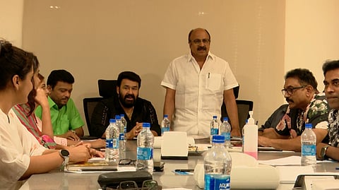 ഹേമ കമ്മീഷന്‍ റിപ്പോര്‍ട്ട് സര്‍ക്കാരിന്‍റെ പരിഗണനയിലുള്ള വിഷയം; എ.എം.എം.എയുമായി ബന്ധപ്പെട്ടതല്ല: സിദ്ദീഖ്