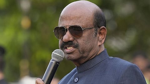 ബംഗാൾ സർക്കാറിൻ്റെ അവകാശവാദം തെറ്റ്, രാജ്ഭവനിൽ ഒരു ബില്ലും കെട്ടിക്കിടക്കുന്നില്ല: സി.വി ആനന്ദബോസ്
