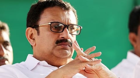 കെപിസിസി ക്യാമ്പ് എക്സിക്യൂട്ടീവിൽ പങ്കെടുക്കാതെ കെ. മുരളീധരൻ; രാഷ്ട്രീയ വനവാസത്തിൻ്റെ ആവശ്യമില്ലെന്ന് രമേശ്‌ ചെന്നിത്തല