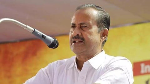 പി.എം.എ. സലാമിൽ നിന്നും വിശദീകരണം വേണം;
സാദിഖലി ശിഹാബ് തങ്ങള്‍ക്ക് പരാതി നൽകി എസ് വൈ എസ്