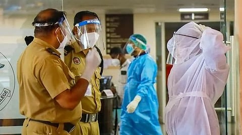 നിപ രോഗ ലക്ഷണങ്ങള്‍; ഒരാളെ കോഴിക്കോട് മെഡിക്കല്‍ കോളേജില്‍ പ്രവേശിപ്പിച്ചു