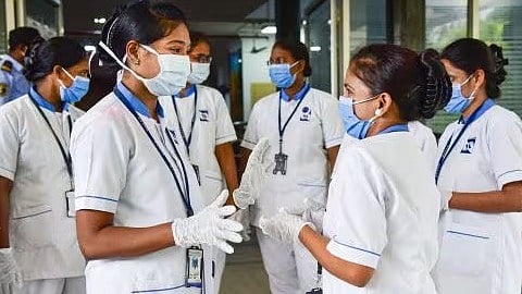 വിദ്യാർഥികളുടെ ഭാവി പ്രതിസന്ധിയില്‍; കേരളത്തിൽ അംഗീകാരമില്ലാതെ പ്രവർത്തിക്കുന്നത്  24 നഴ്‌സിങ് കോളേജുകള്‍