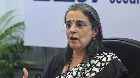 ഇത് വ്യക്തിഹത്യ, സാമ്പത്തിക ഇടപാടുകൾ സുതാര്യം; ഹിൻഡൻബർഗ് റിപ്പോർട്ടിനെതിരെ മാധബി ബുച്ചും ഭര്‍ത്താവും